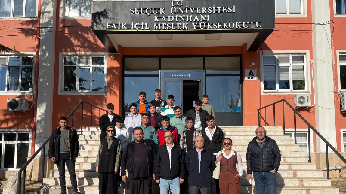 Şehit Mehmet Ali Körükçü Mesleki ve Teknik Anadolu Lisesi Öğrencileri Üniversite Yolunda İlk Adımlarını Attı!